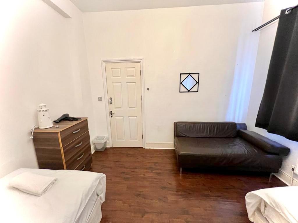 Canary Wharf Holiday Rooms Лондон Экстерьер фото